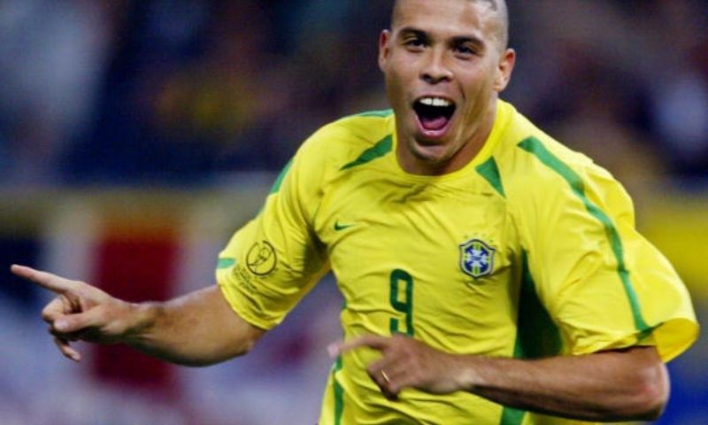 Ý nghĩa số áo thi đấu của Ronaldo De Lima